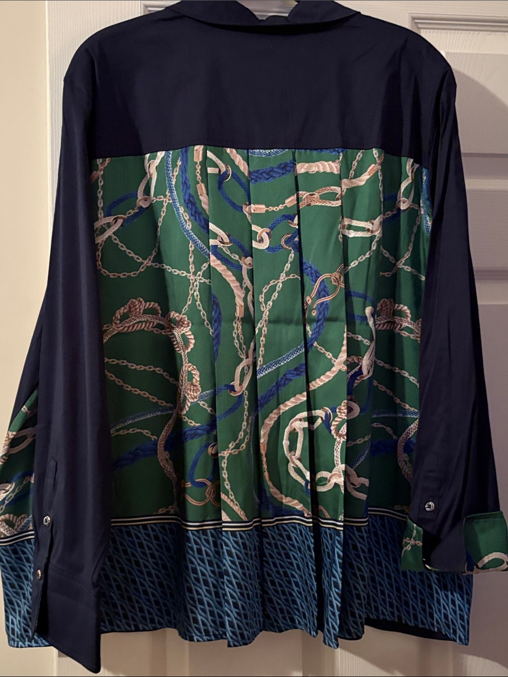 Chico's Navy & Green Chain-Print Blouse